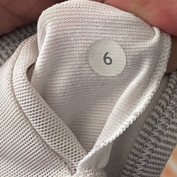 Lululemon Power Y Tank *Luon Tonka Stripe Heathered Slate White sz 6 - Picture 7 of 8